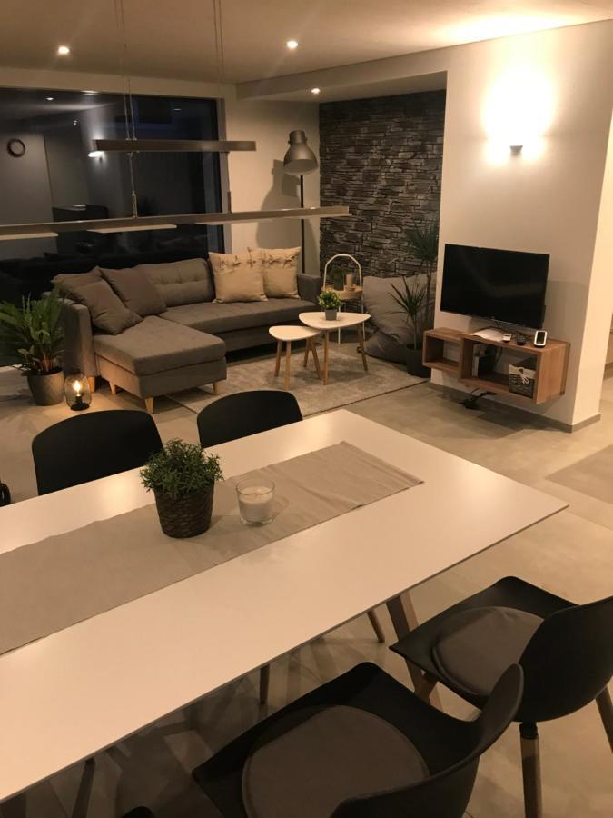 Krattigen Moderne Unterkunft Mit Panoramablick Auf Thunersee מראה חיצוני תמונה